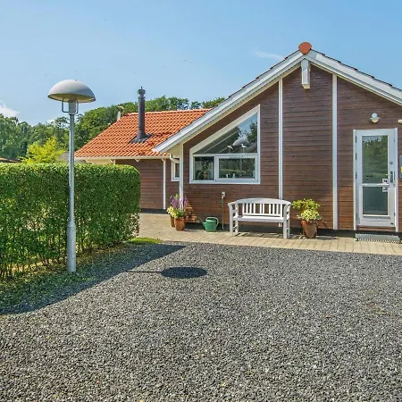 Three-bedroom In Bjert 2 * Sønder Bjert