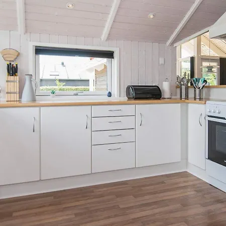 Three-bedroom In Bjert 2 Sønder Bjert
